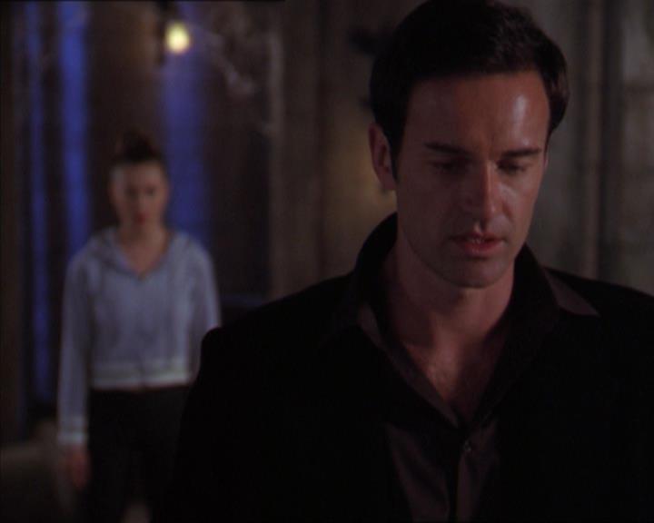 Charmed-Online-dot-320LookWhosBarking2105.jpg