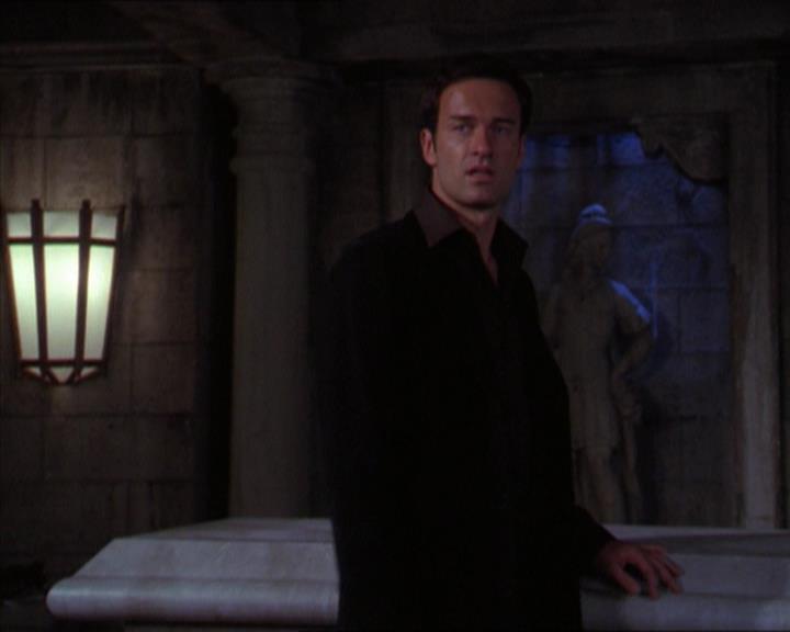 Charmed-Online-dot-320LookWhosBarking2111.jpg Charmed-Online-dot-320LookWhosBarking2111.jpg