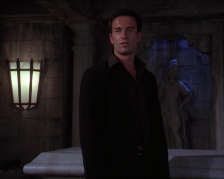 Charmed-Online-dot-320LookWhosBarking2115.jpg Charmed-Online-dot-320LookWhosBarking2115.jpg