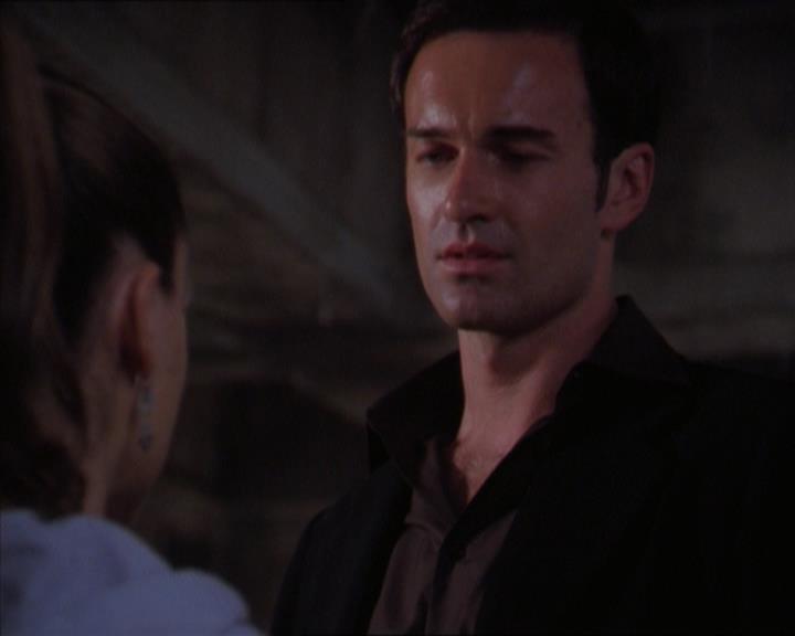 Charmed-Online-dot-320LookWhosBarking2135.jpg Charmed-Online-dot-320LookWhosBarking2135.jpg