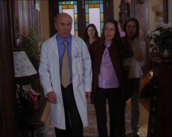 Charmed-Online-dot-322AllHellBreaksLoose0011.jpg