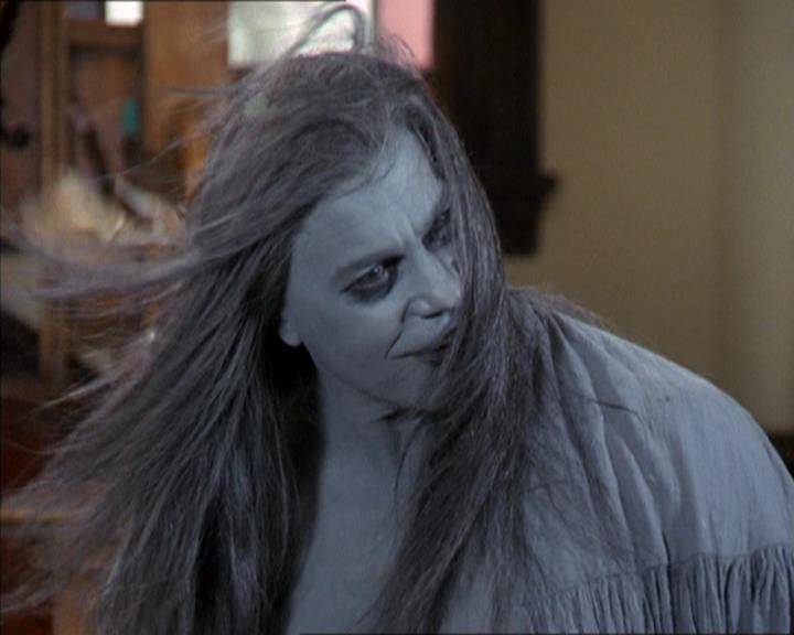 Charmed-Online-dot-322AllHellBreaksLoose0112.jpg