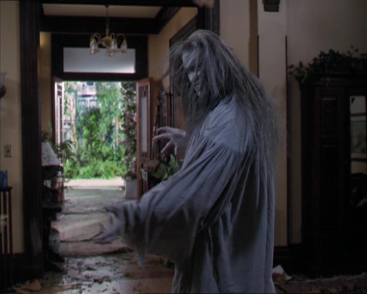 Charmed-Online-dot-322AllHellBreaksLoose0124.jpg