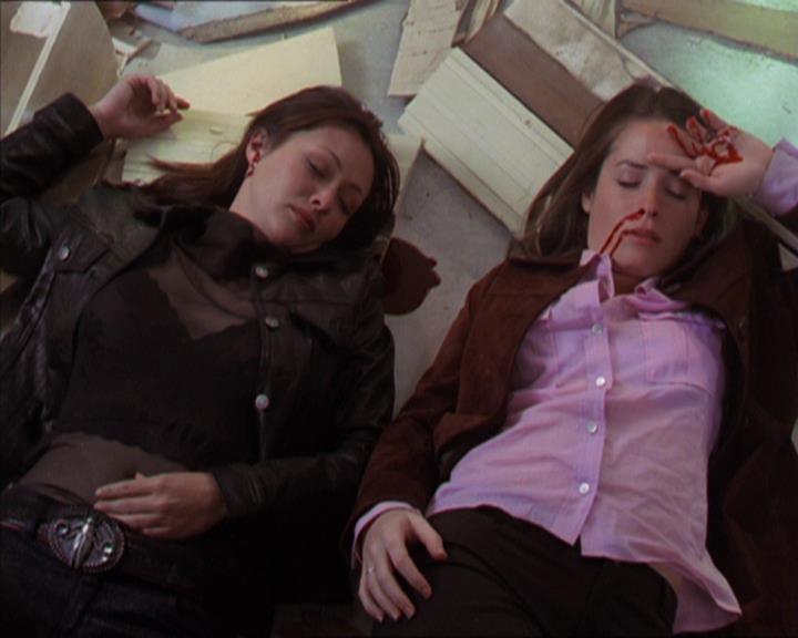 Charmed-Online-dot-322AllHellBreaksLoose0152.jpg