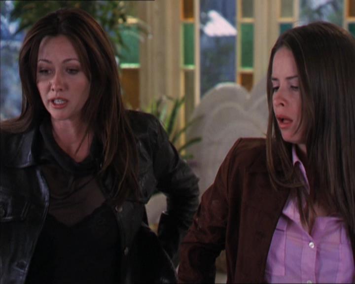 Charmed-Online-dot-322AllHellBreaksLoose0199.jpg