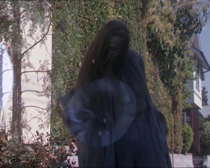 Charmed-Online-dot-322AllHellBreaksLoose0234.jpg