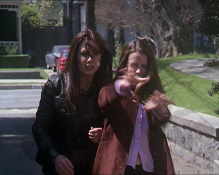 Charmed-Online-dot-322AllHellBreaksLoose0236.jpg