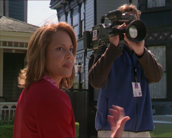 Charmed-Online-dot-322AllHellBreaksLoose0252.jpg Charmed-Online-dot-322AllHellBreaksLoose0252.jpg