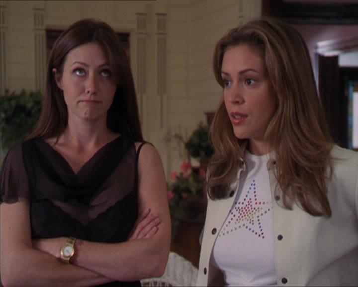 Charmed-Online-dot-322AllHellBreaksLoose0470.jpg