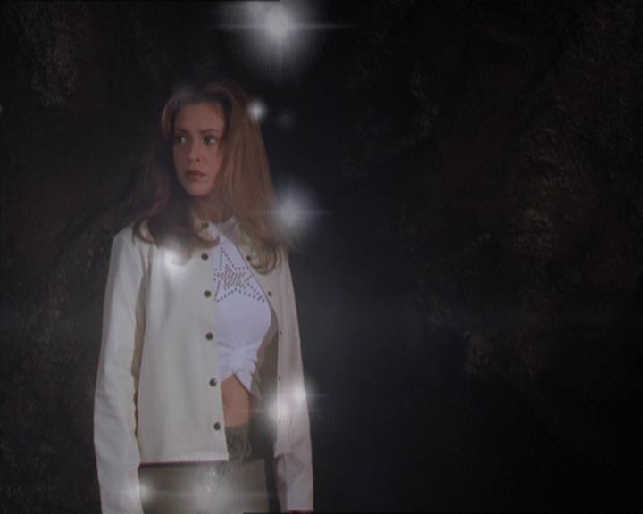 Charmed-Online-dot-322AllHellBreaksLoose0522.jpg Charmed-Online-dot-322AllHellBreaksLoose0522.jpg