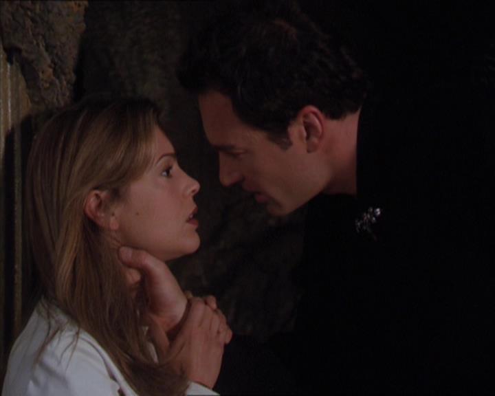 Charmed-Online-dot-322AllHellBreaksLoose0545.jpg