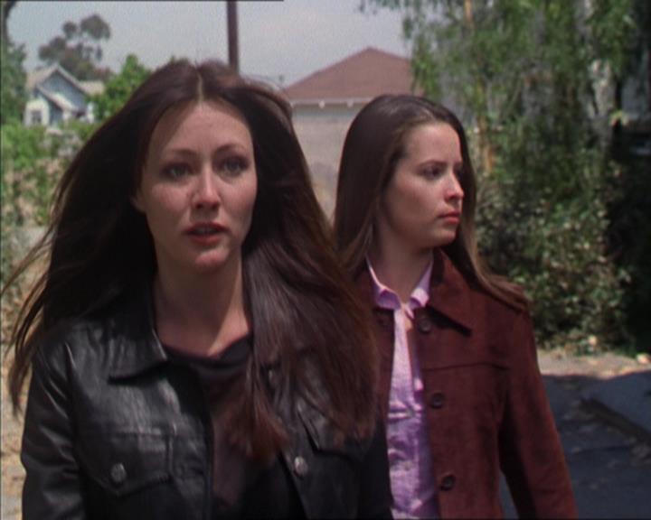 Charmed-Online-dot-322AllHellBreaksLoose0665.jpg Charmed-Online-dot-322AllHellBreaksLoose0665.jpg