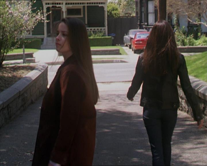 Charmed-Online-dot-322AllHellBreaksLoose0670.jpg Charmed-Online-dot-322AllHellBreaksLoose0670.jpg