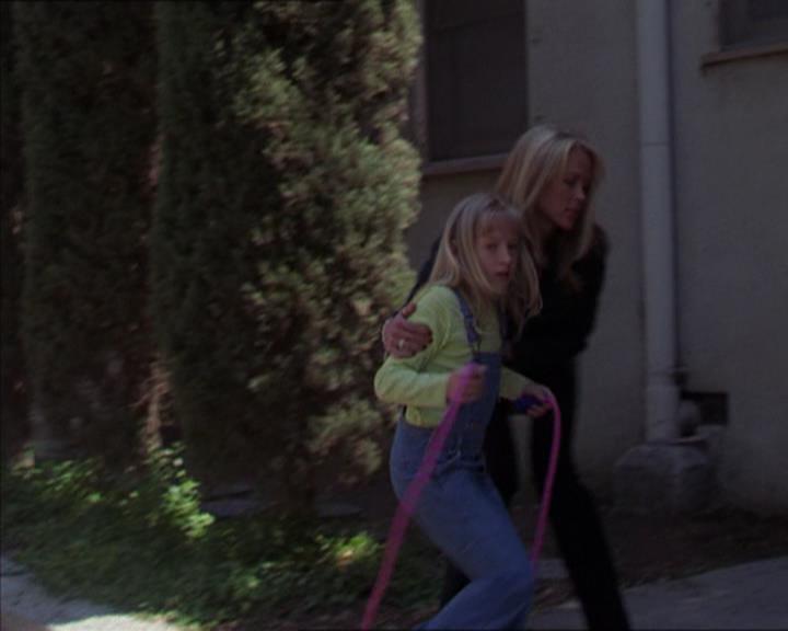 Charmed-Online-dot-322AllHellBreaksLoose0673.jpg