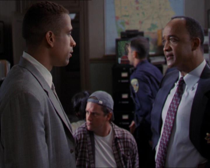 Charmed-Online-dot-322AllHellBreaksLoose0693.jpg