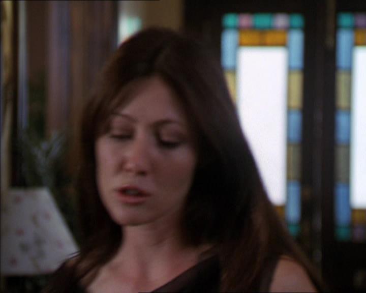 Charmed-Online-dot-322AllHellBreaksLoose0850.jpg