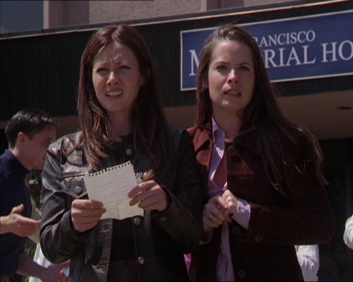 Charmed-Online-dot-322AllHellBreaksLoose1130.jpg