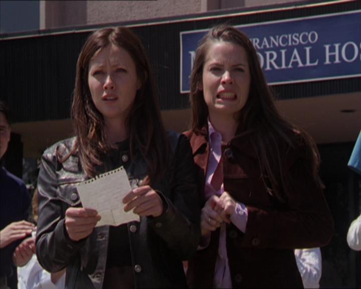 Charmed-Online-dot-322AllHellBreaksLoose1131.jpg