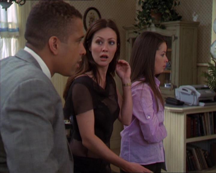 Charmed-Online-dot-322AllHellBreaksLoose1223.jpg
