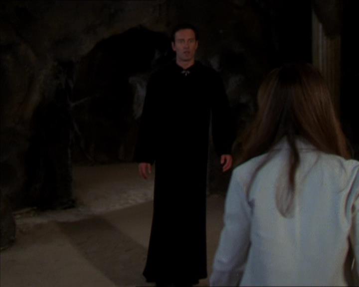 Charmed-Online-dot-322AllHellBreaksLoose1385.jpg