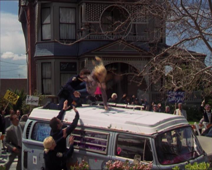Charmed-Online-dot-322AllHellBreaksLoose1638.jpg