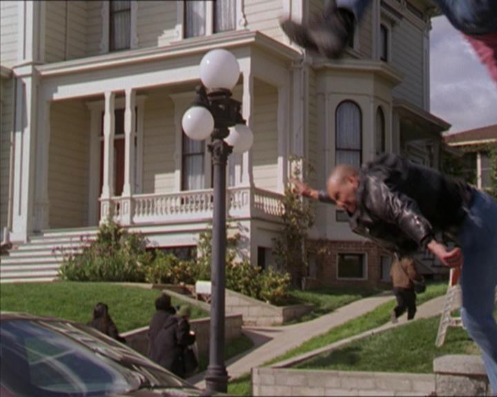 Charmed-Online-dot-322AllHellBreaksLoose1749.jpg