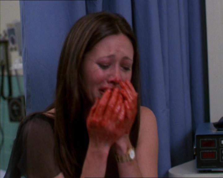 Charmed-Online-dot-322AllHellBreaksLoose1868.jpg