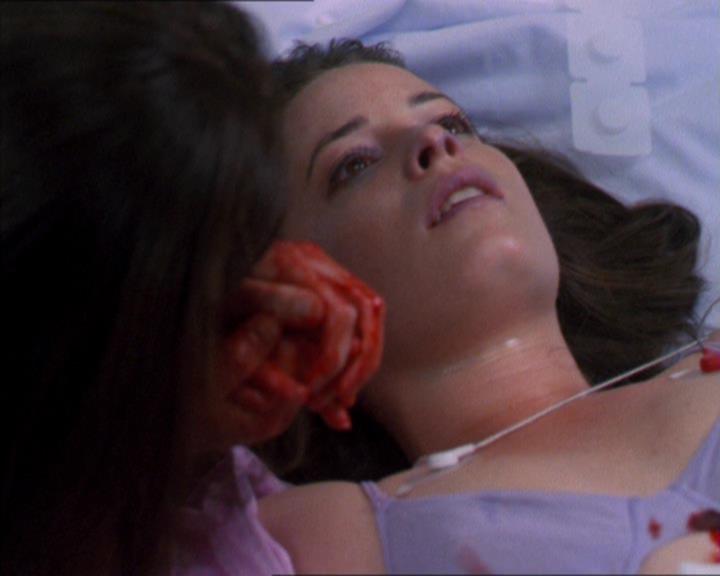 Charmed-Online-dot-322AllHellBreaksLoose1878.jpg