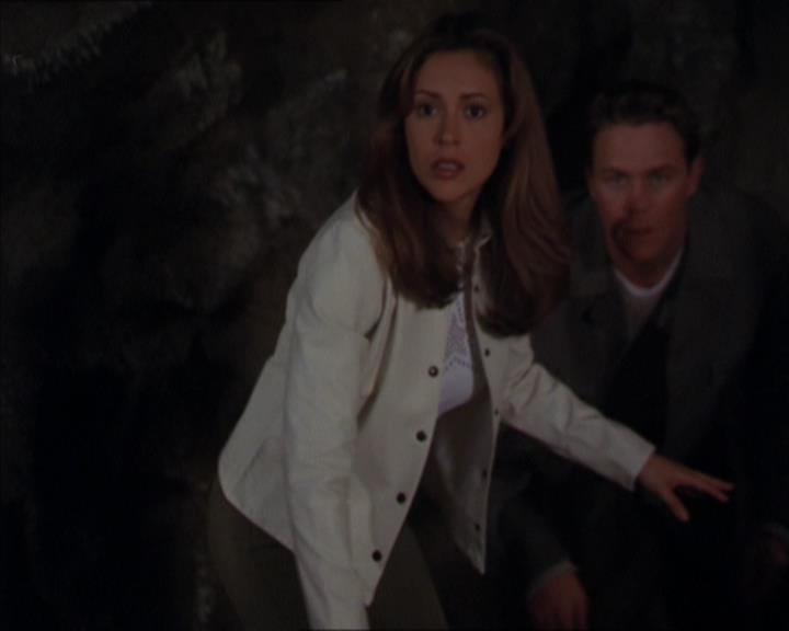 Charmed-Online-dot-322AllHellBreaksLoose1925.jpg