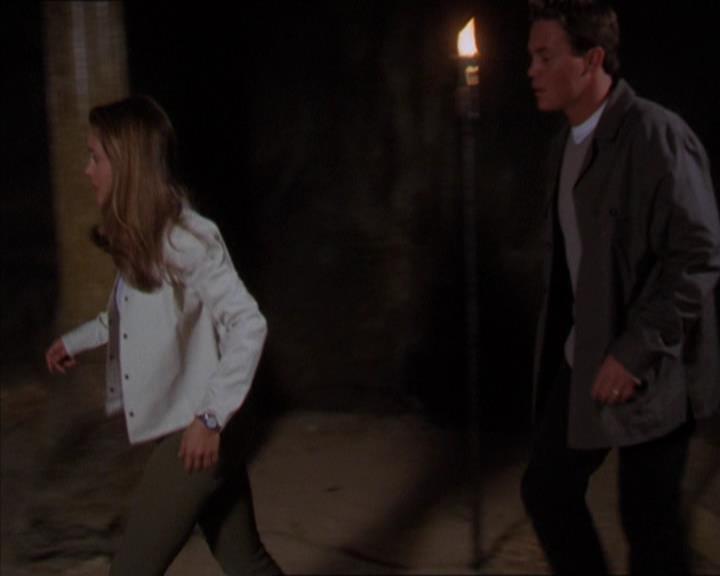 Charmed-Online-dot-322AllHellBreaksLoose1927.jpg