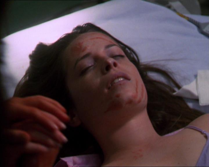 Charmed-Online-dot-322AllHellBreaksLoose2061.jpg
