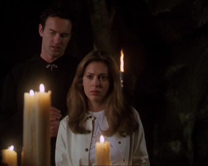 Charmed-Online-dot-322AllHellBreaksLoose2076.jpg