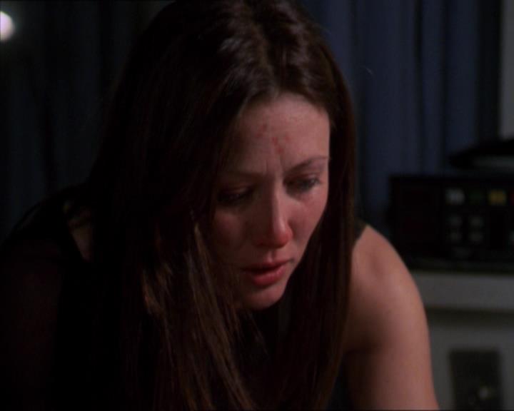 Charmed-Online-dot-322AllHellBreaksLoose2178.jpg