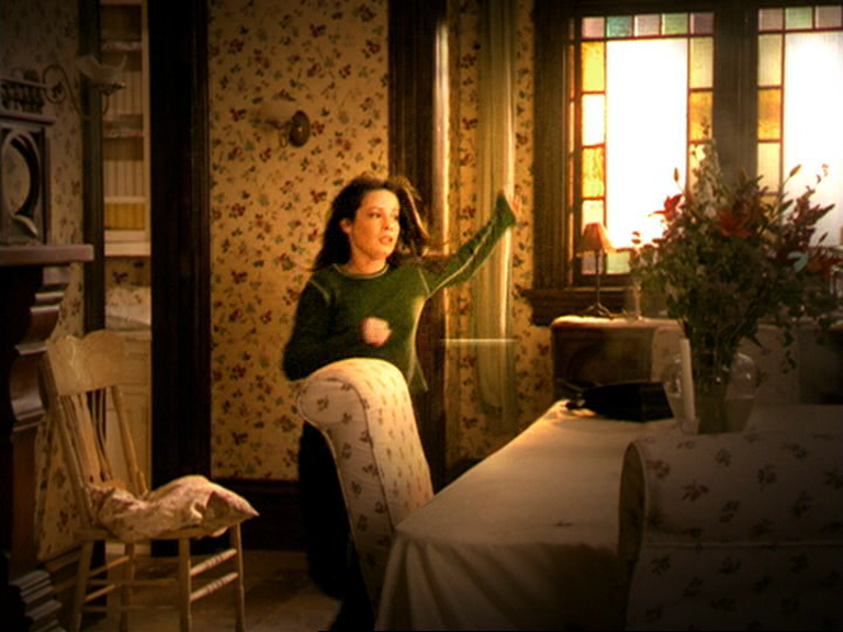 charmed-online_dot_net_OpeningCreditsS3-00020.png