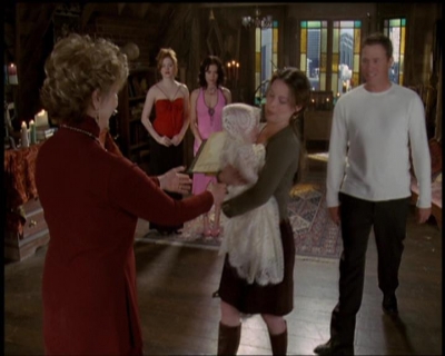 Charmed-Online-dot-net_5x21NecromancingTheStone2425.jpg