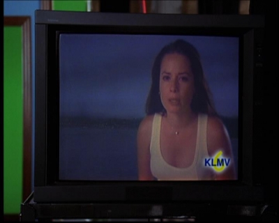 Charmed-Online_dot_net-603ForgetMe---Not2186.jpg