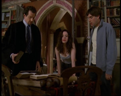 Charmed-Online-dot-net_622ItsABadBadBadBadWorldPart1-0016.jpg