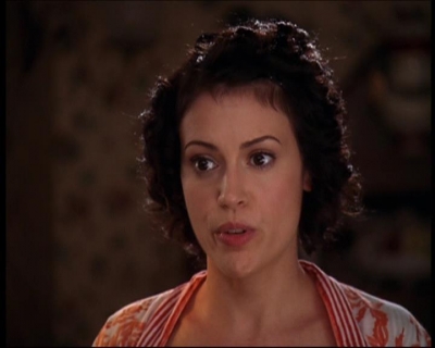 Charmed-Online_dot_net-7x01ACallToArms0119.jpg