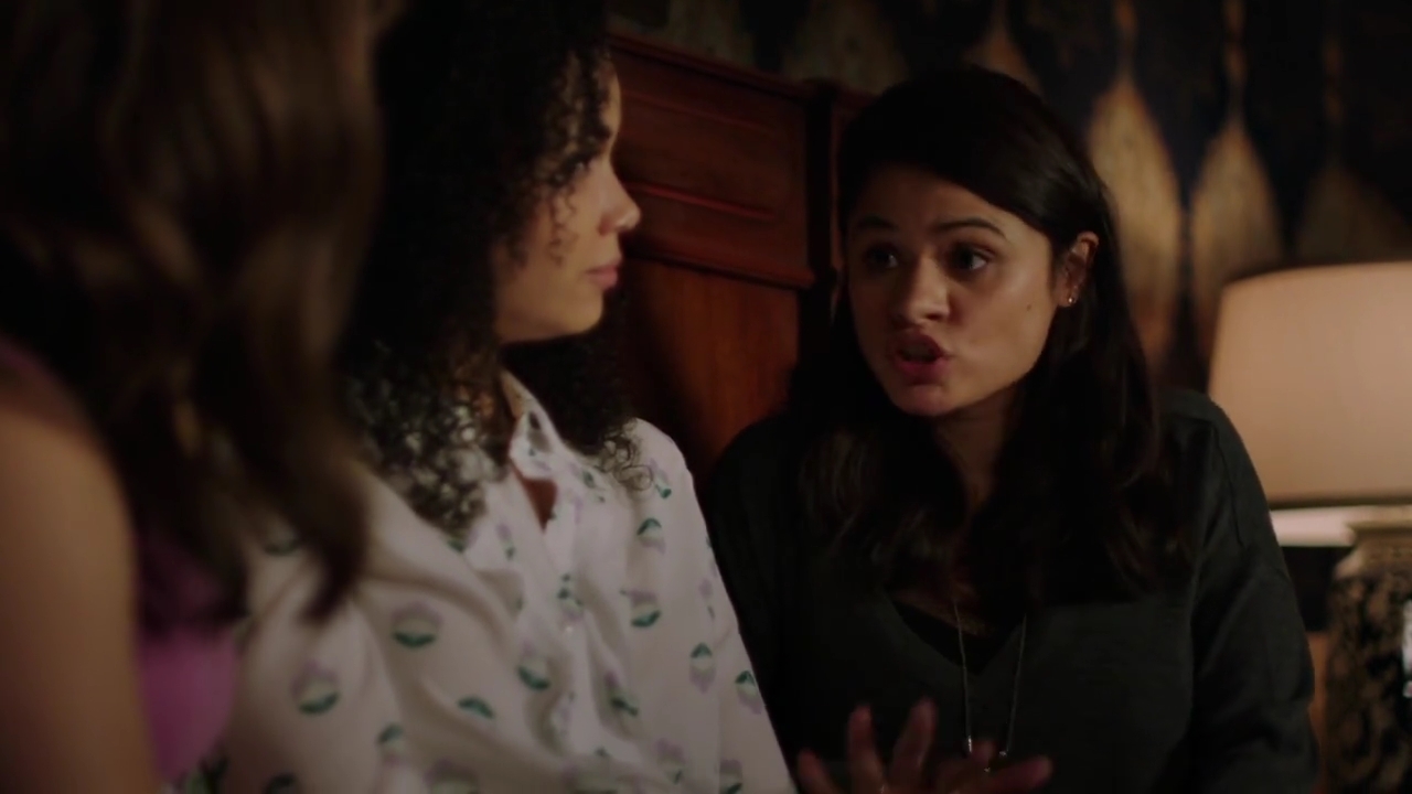 Charmed-Online-dot-nl_Charmed-1x01Pilot02030.jpg