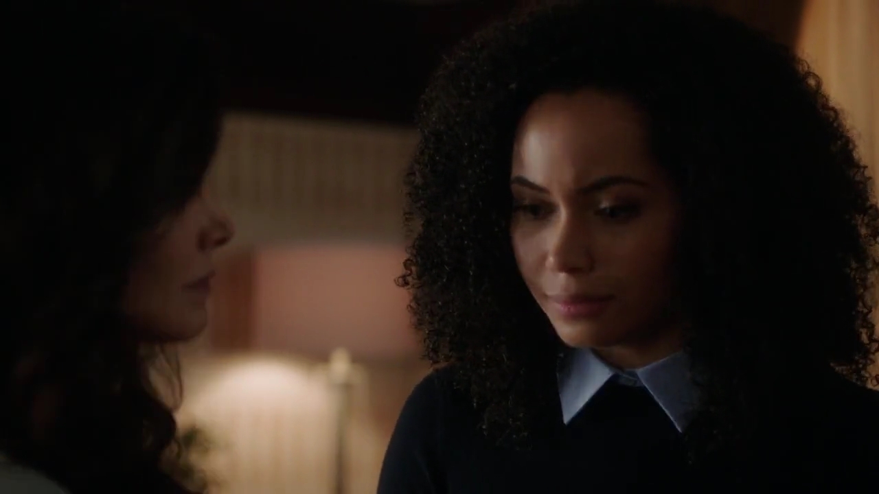 Charmed-Online-dot-nl_Charmed-1x02LetThisMotherOut01426.jpg