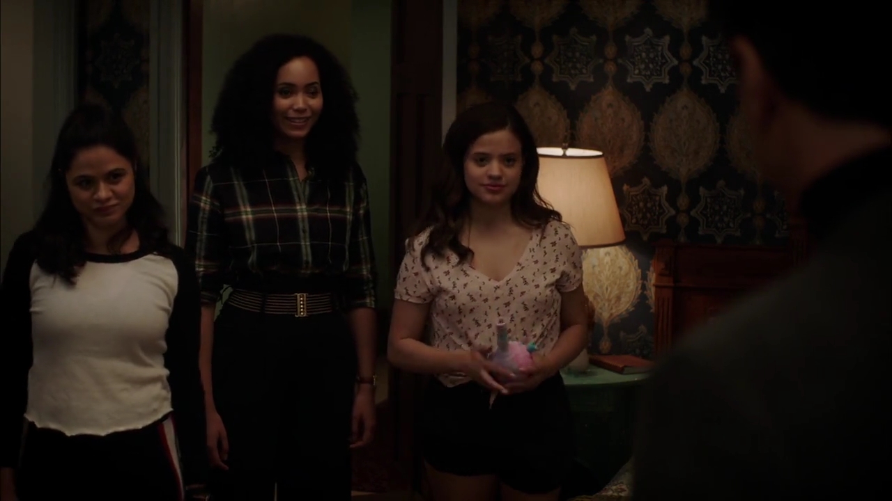 Charmed-Online-dot-nl_Charmed-1x02LetThisMotherOut02231.jpg Charmed-Online-dot-nl_Charmed-1x02LetThisMotherOut02231.jpg