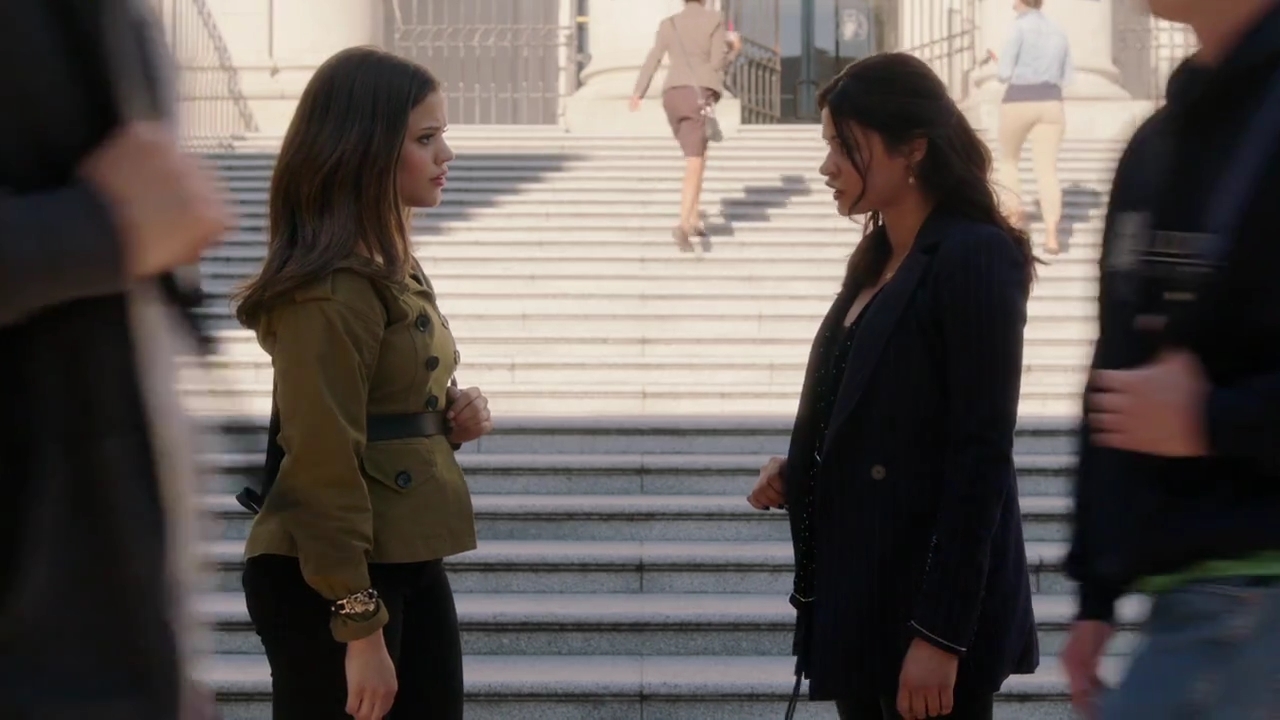 Charmed-Online-dot-nl_Charmed-1x04ExorciseYourDemons00665.jpg Charmed-Online-dot-nl_Charmed-1x04ExorciseYourDemons00665.jpg