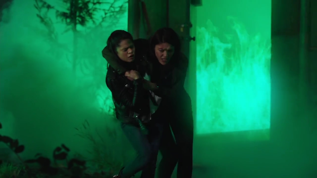 Charmed-Online-dot-nl_Charmed-1x05OtherWoman01002.jpg Charmed-Online-dot-nl_Charmed-1x05OtherWoman01002.jpg