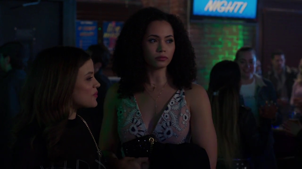 Charmed-Online-dot-nl_Charmed-1x05OtherWoman01023.jpg Charmed-Online-dot-nl_Charmed-1x05OtherWoman01023.jpg