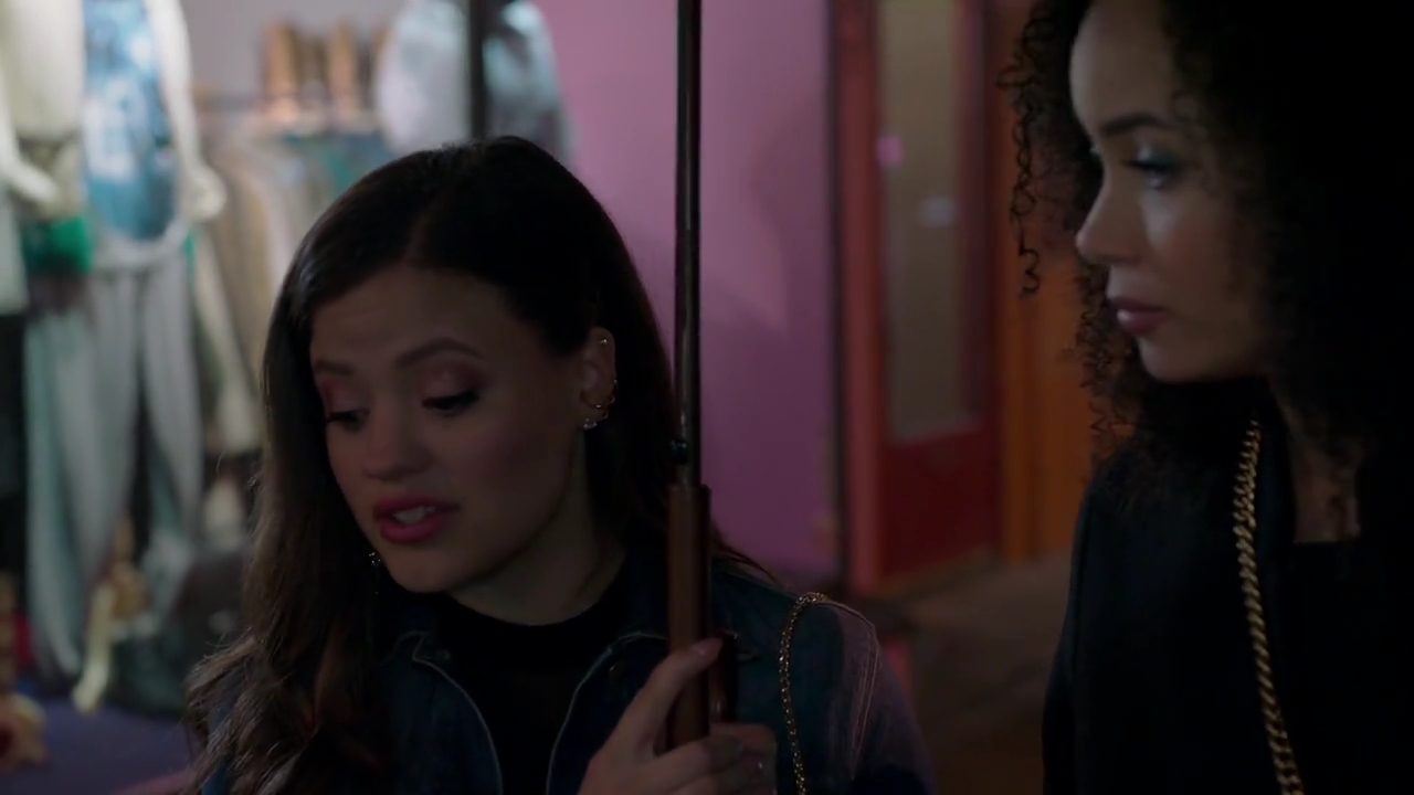 Charmed-Online-dot-nl_Charmed-1x05OtherWoman01638.jpg Charmed-Online-dot-nl_Charmed-1x05OtherWoman01638.jpg