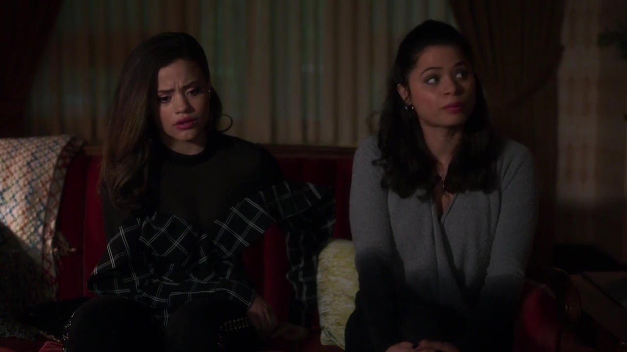 Charmed-Online-dot-nl_Charmed-1x05OtherWoman01718.jpg Charmed-Online-dot-nl_Charmed-1x05OtherWoman01718.jpg