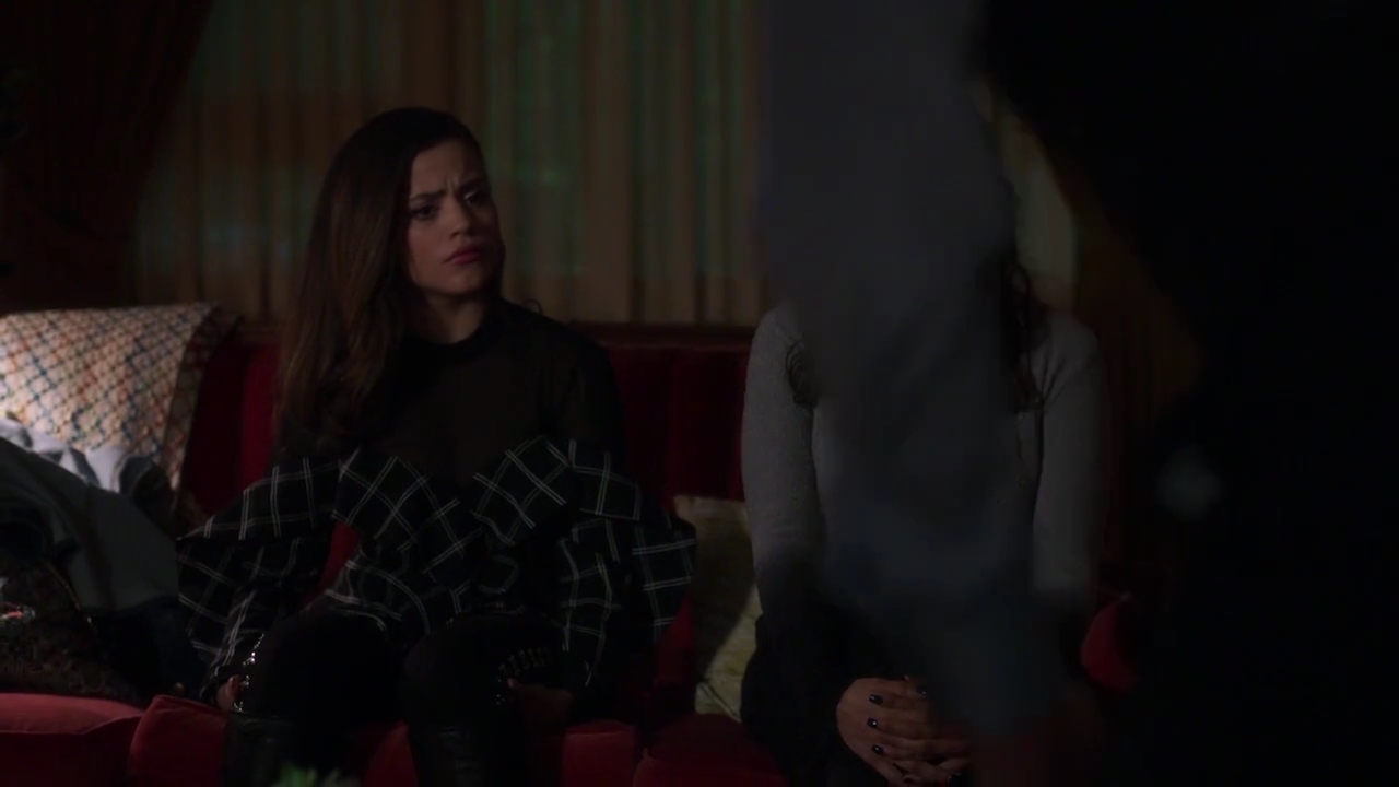 Charmed-Online-dot-nl_Charmed-1x05OtherWoman01749.jpg Charmed-Online-dot-nl_Charmed-1x05OtherWoman01749.jpg