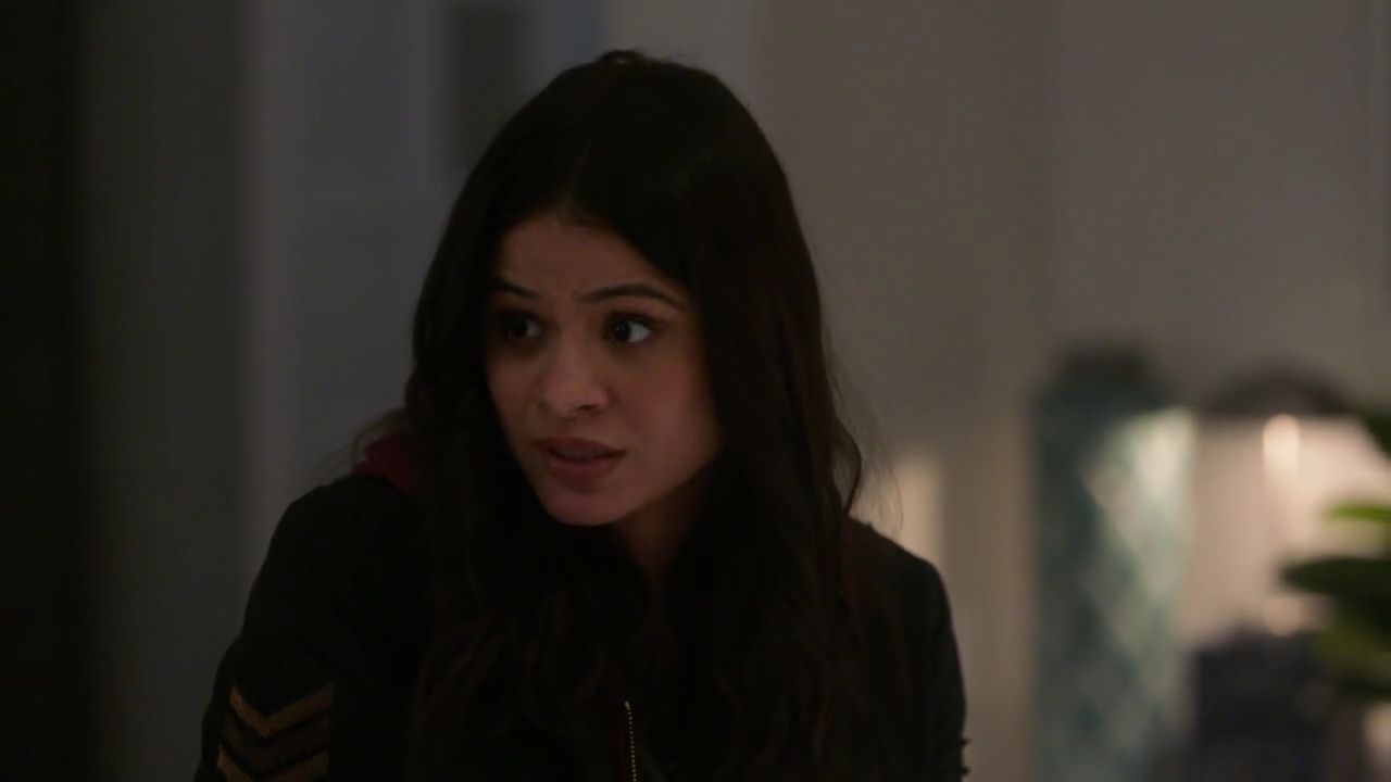 Charmed-Online-dot-nl_Charmed-1x06KappaSpirit01571.jpg