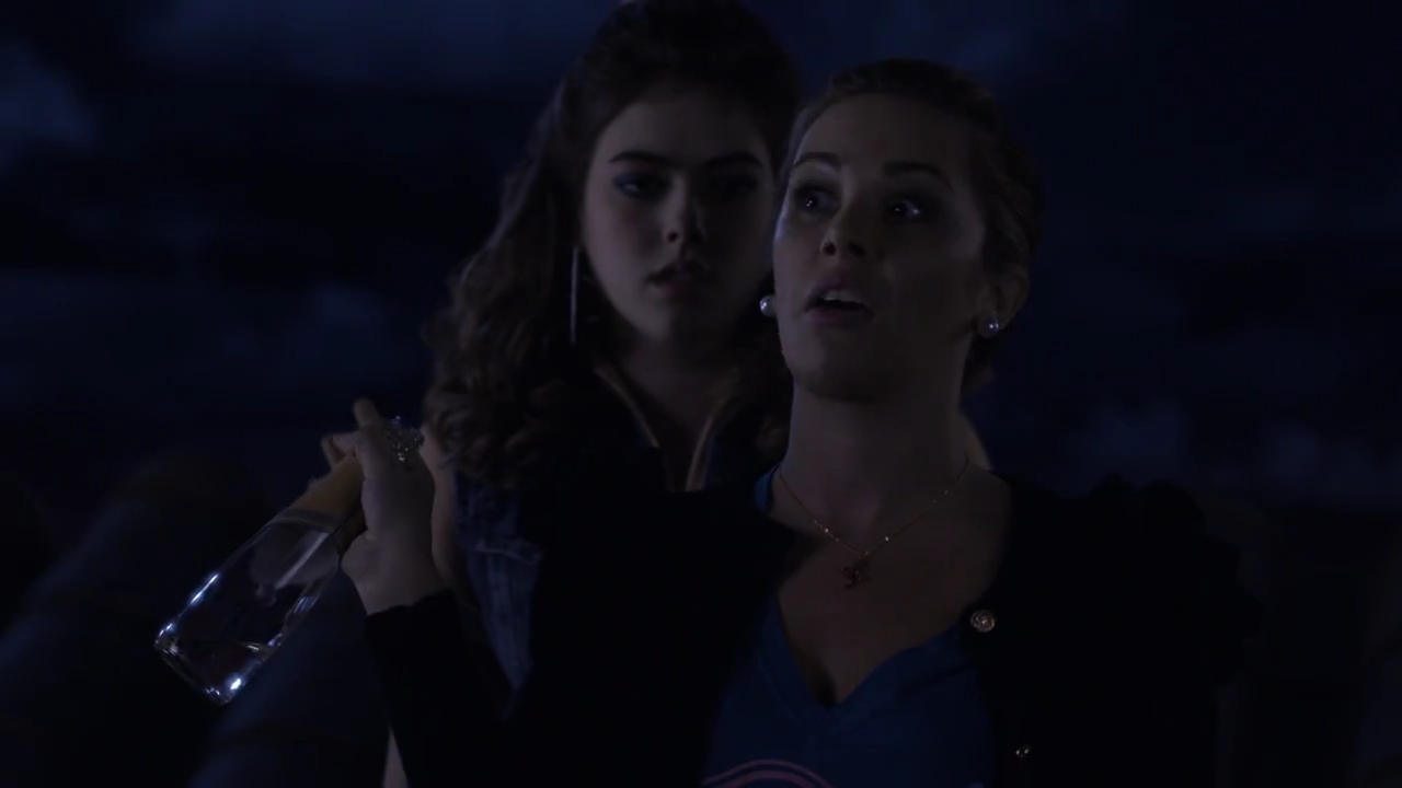 Charmed-Online-dot-nl_Charmed-1x06KappaSpirit01588.jpg
