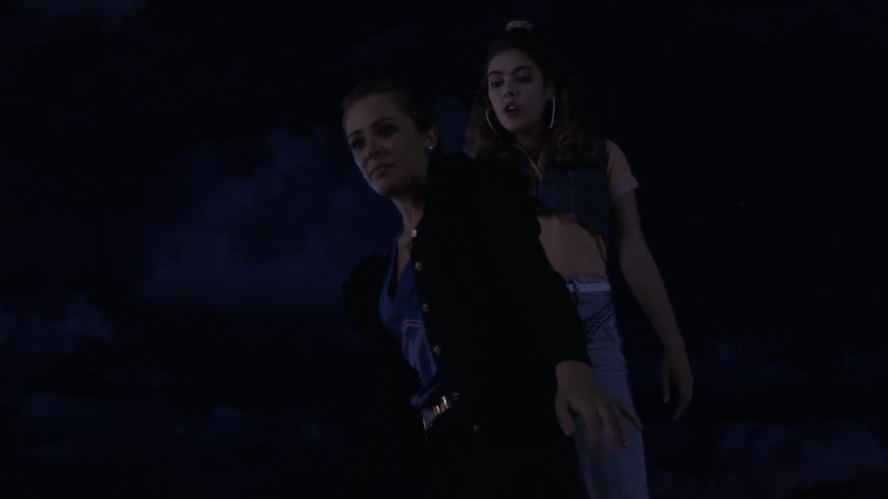 Charmed-Online-dot-nl_Charmed-1x06KappaSpirit01778.jpg
